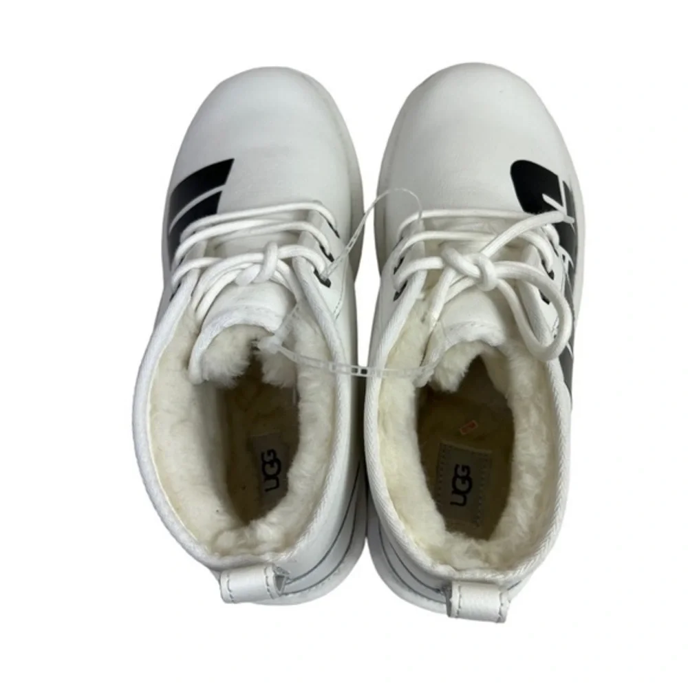 UGG Australia Neumel Chopd Sheepskin Suede Style Plain Logo size 12